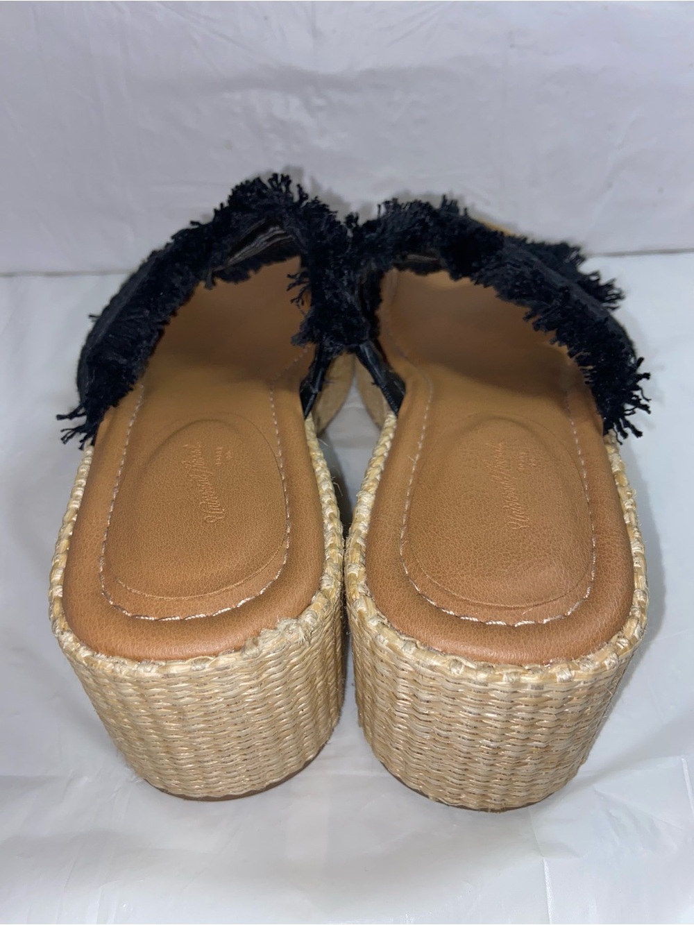 Universal Thread sandals - Picture 6 of 11